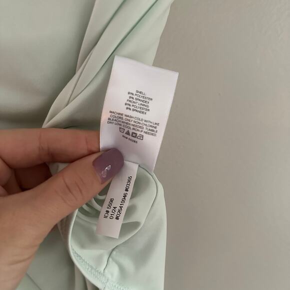 Express body contour light mint green tank top bodysuit NWT - Picture 4 of 5